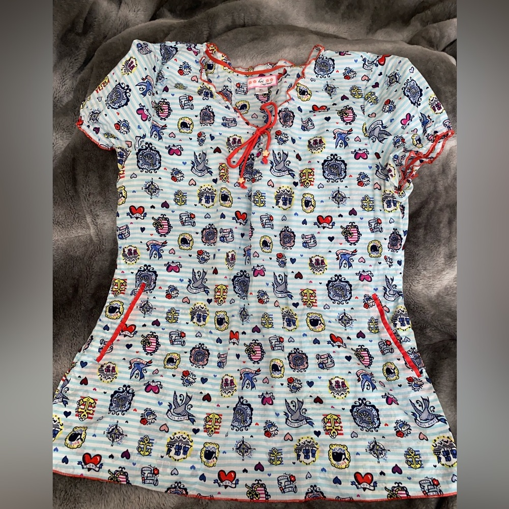 Koi extra-large scrubs